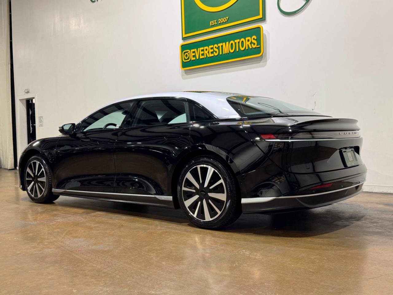 Used 2022 Lucid Air Grand Touring image 5