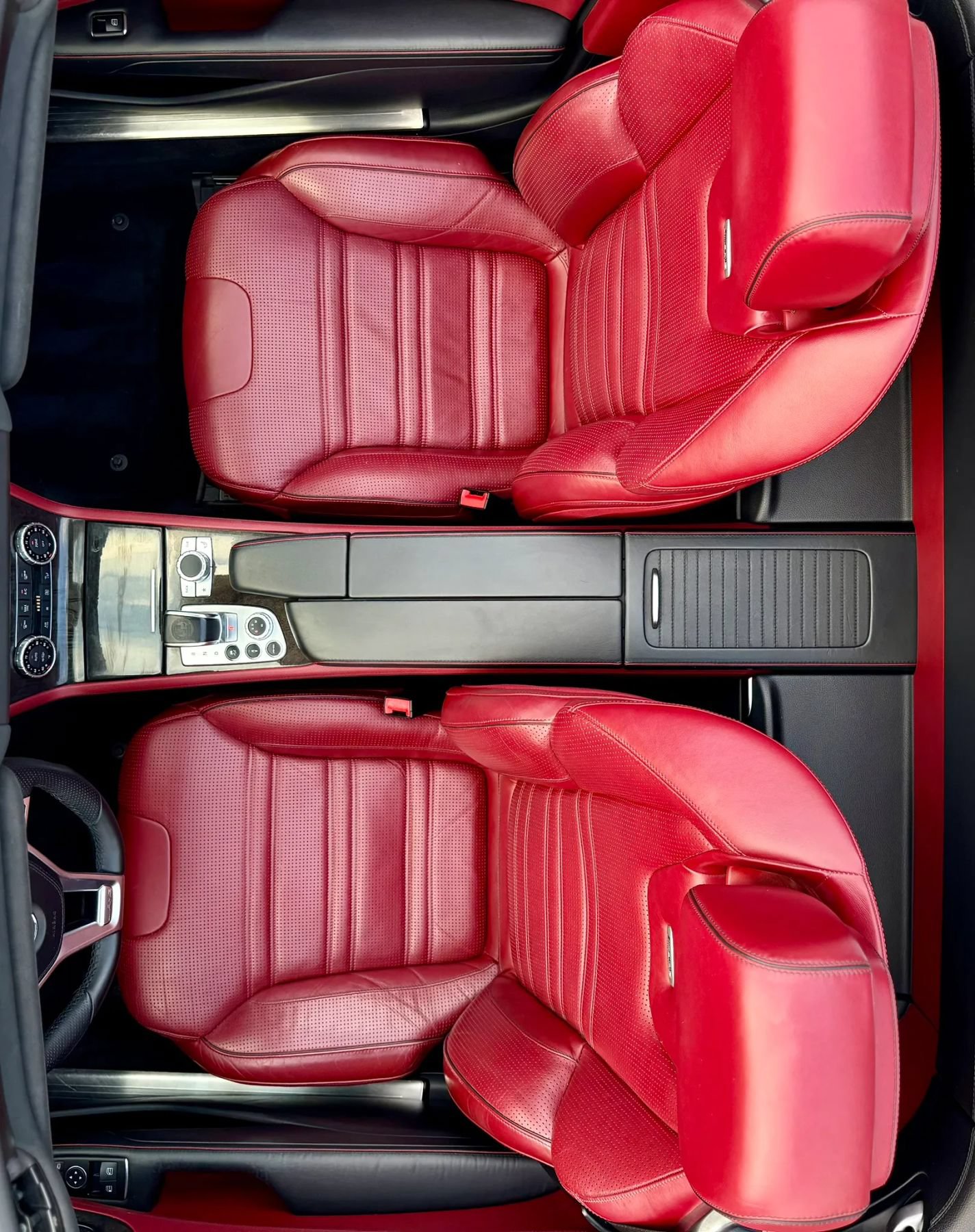 Used 2013 Mercedes-Benz SL 63 AMG w/ Premium Pkg image 34