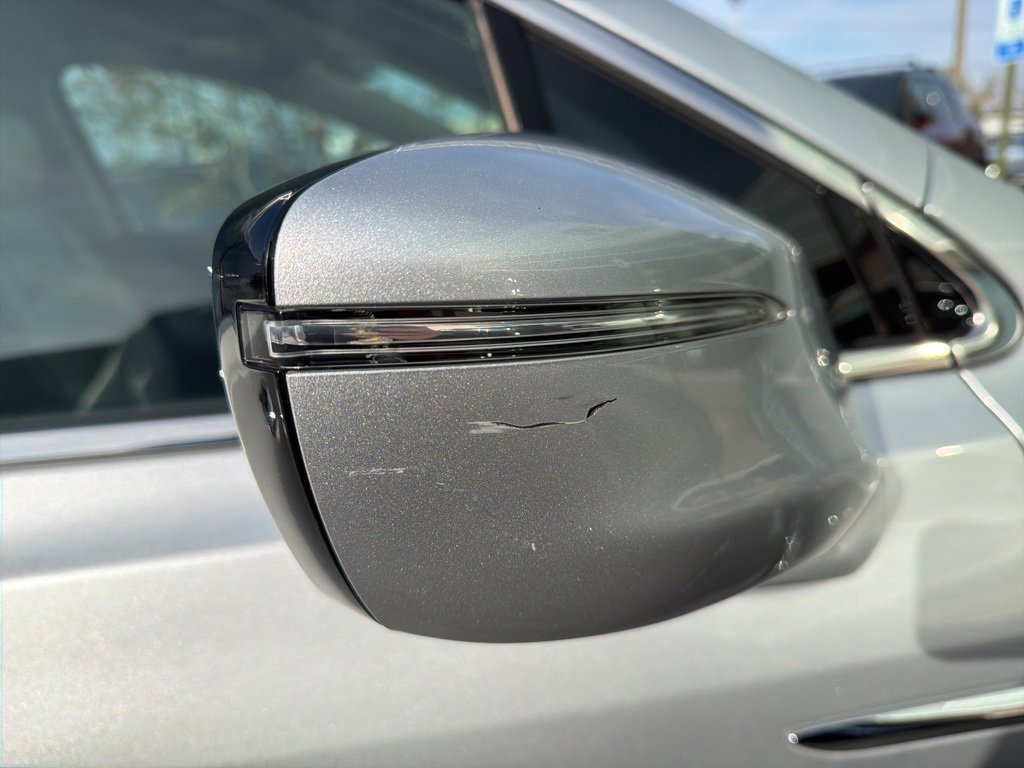 Used 2021 Buick Enclave Essence w/ Sound and Sites Package image 5