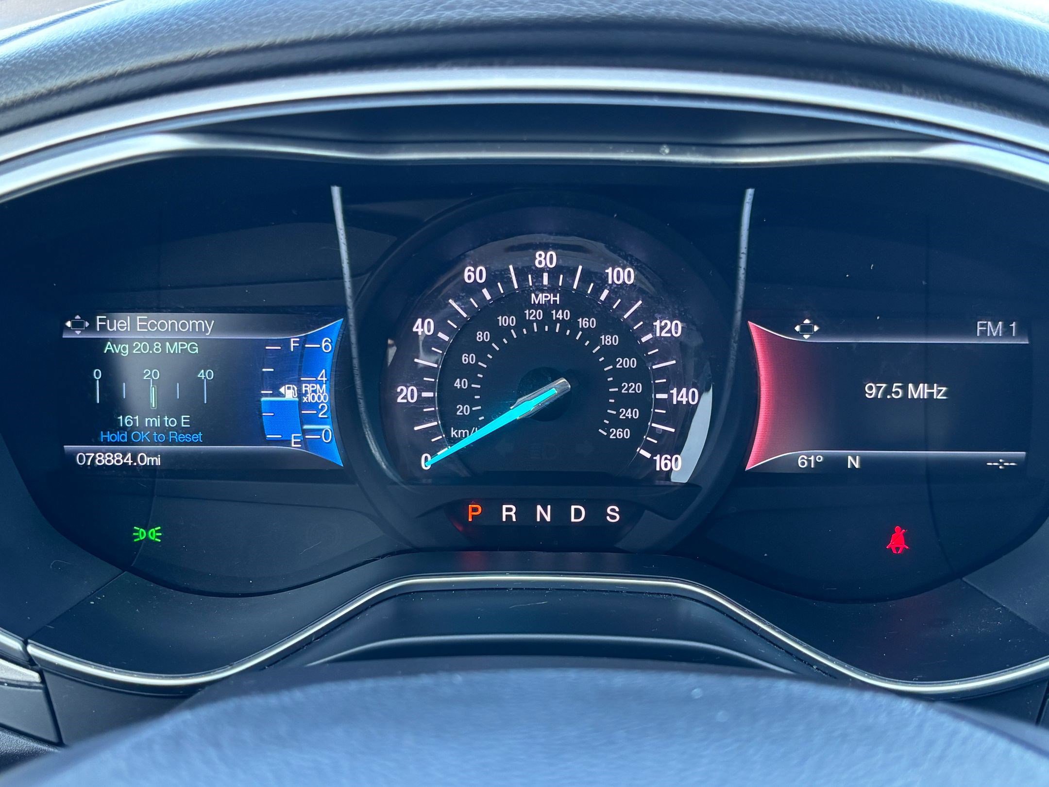 Used 2016 Ford Fusion SE image 19