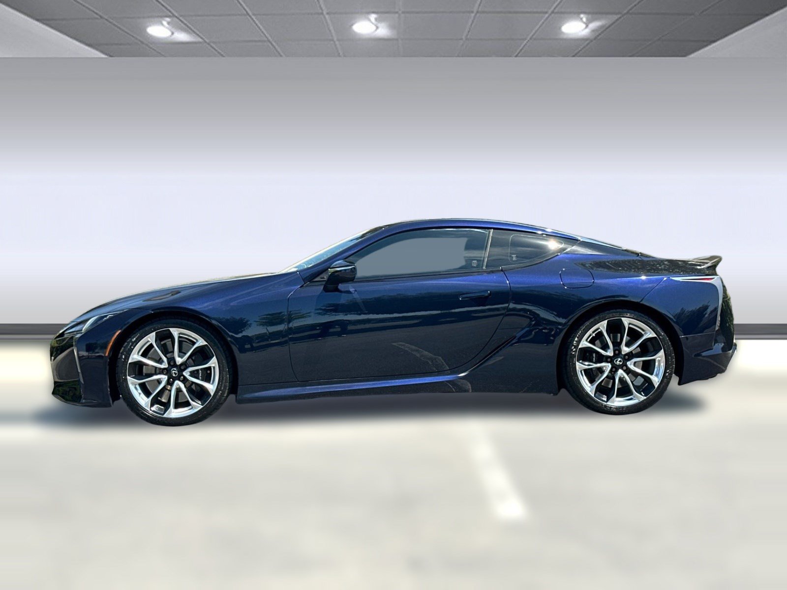 Used 2018 Lexus LC 500 Coupe w/ Sport Package RWD image 2