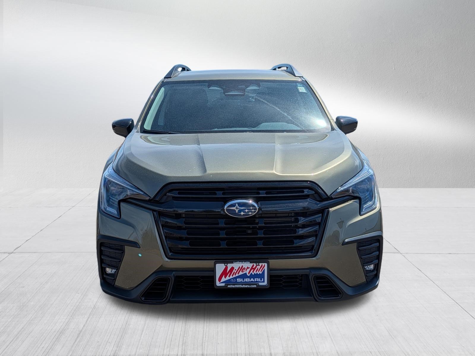 Certified 2026 Subaru Ascent Premium AWD/4WD image 2