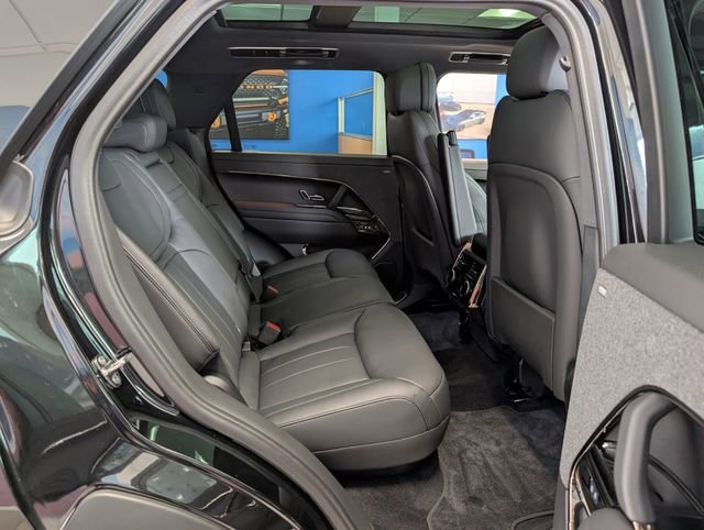 Used 2024 Land Rover Range Rover Sport Dynamic SE image 17