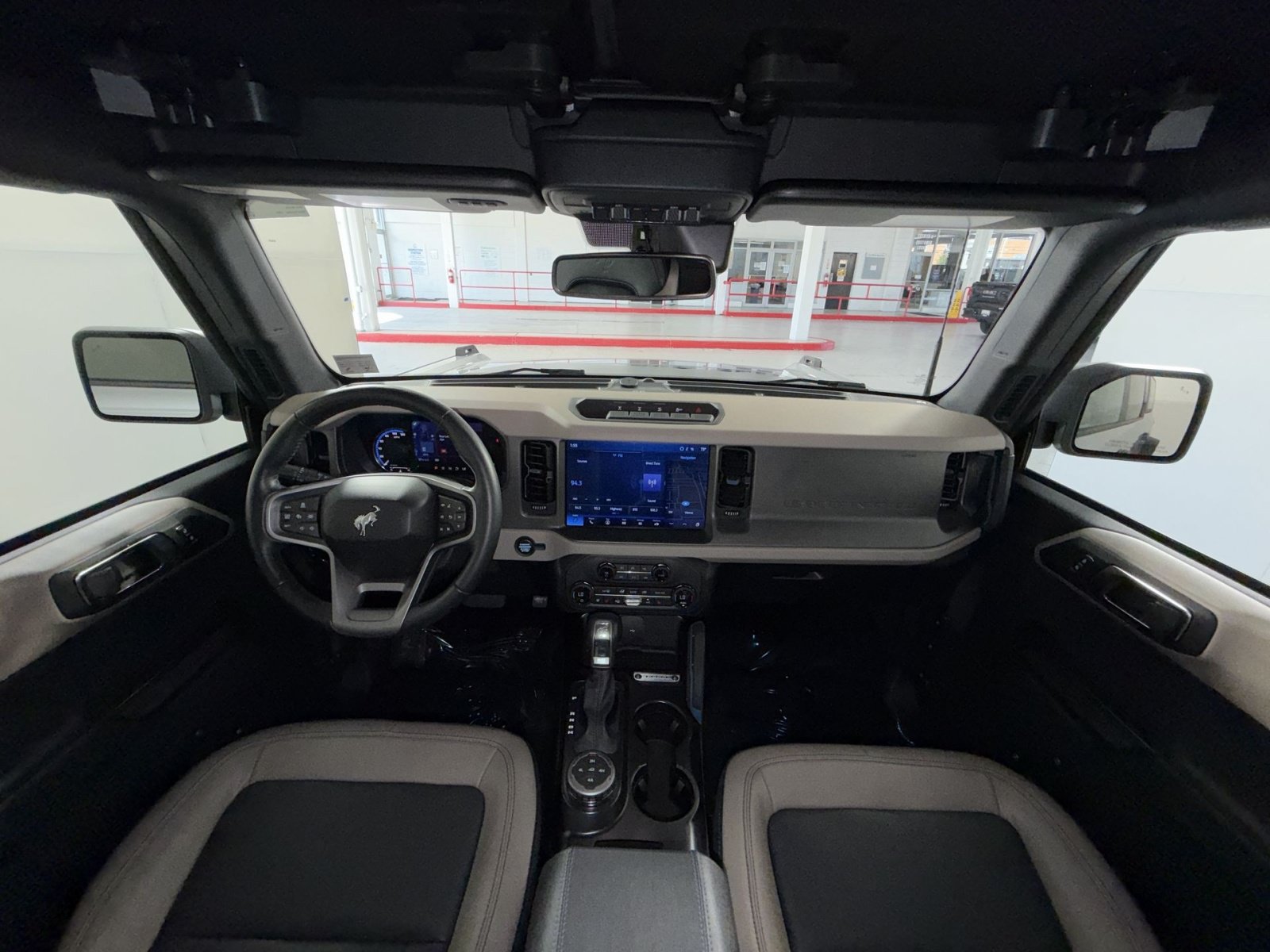 Used 2024 Ford Bronco Wildtrak AWD/4WD image 23