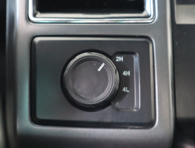 Used 2019 Ford F250 XLT w/ Snow Plow Prep Package AWD/4WD image 38