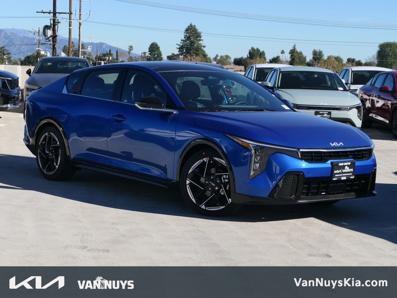 New 2025 Kia K4 GT-Line w/ GT-Line Sunroof Package image 1