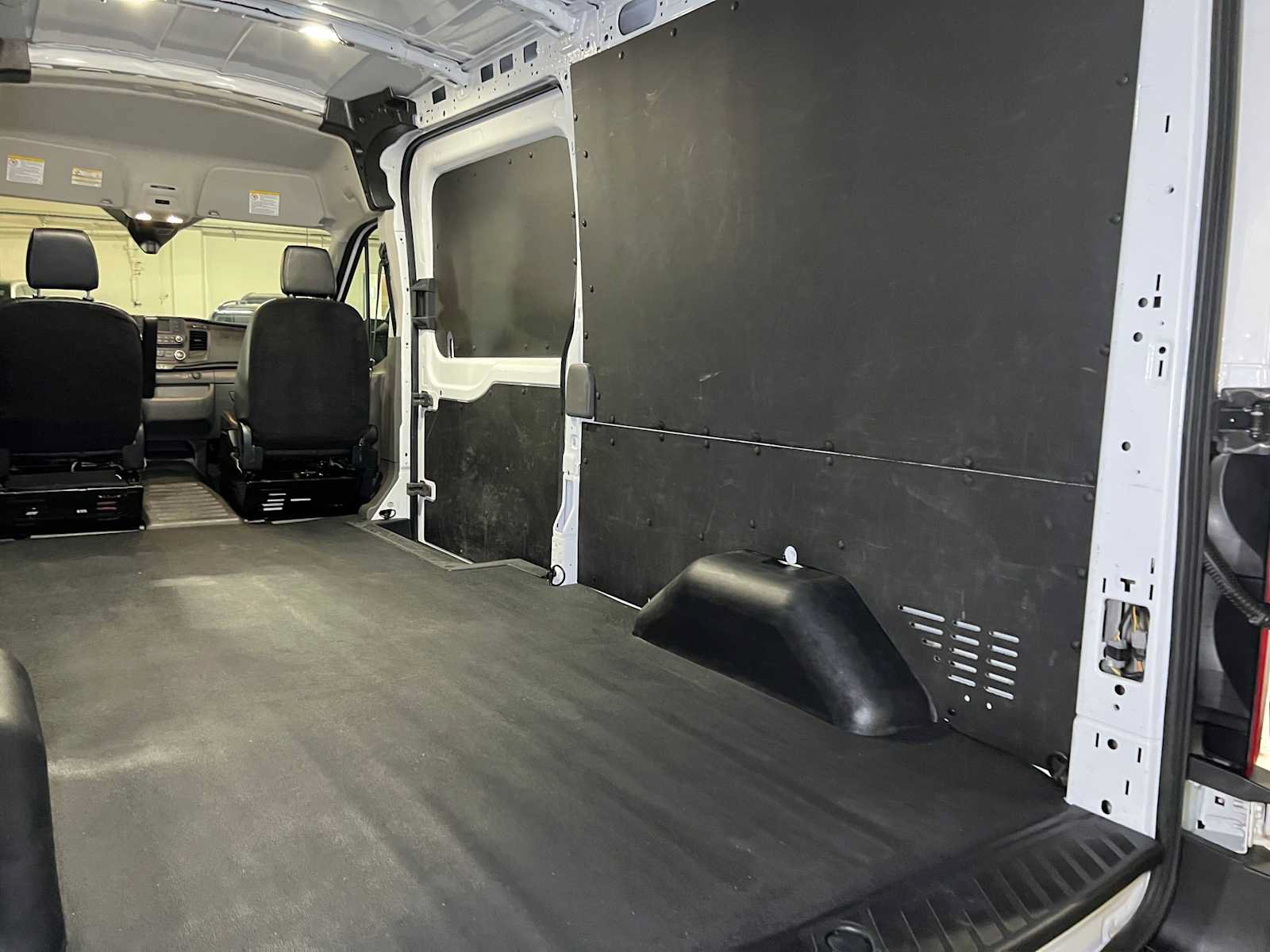 Used 2023 Ford Transit 250 Medium Roof AWD w/ Load Area Protection Package image 16