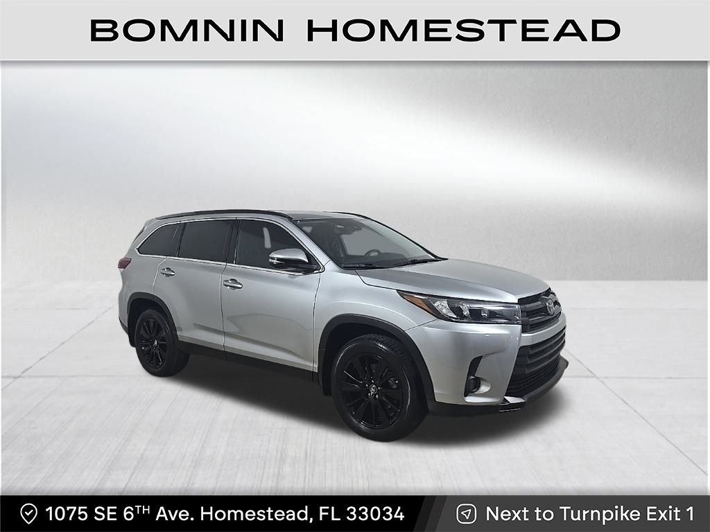 Used 2019 Toyota Highlander SE