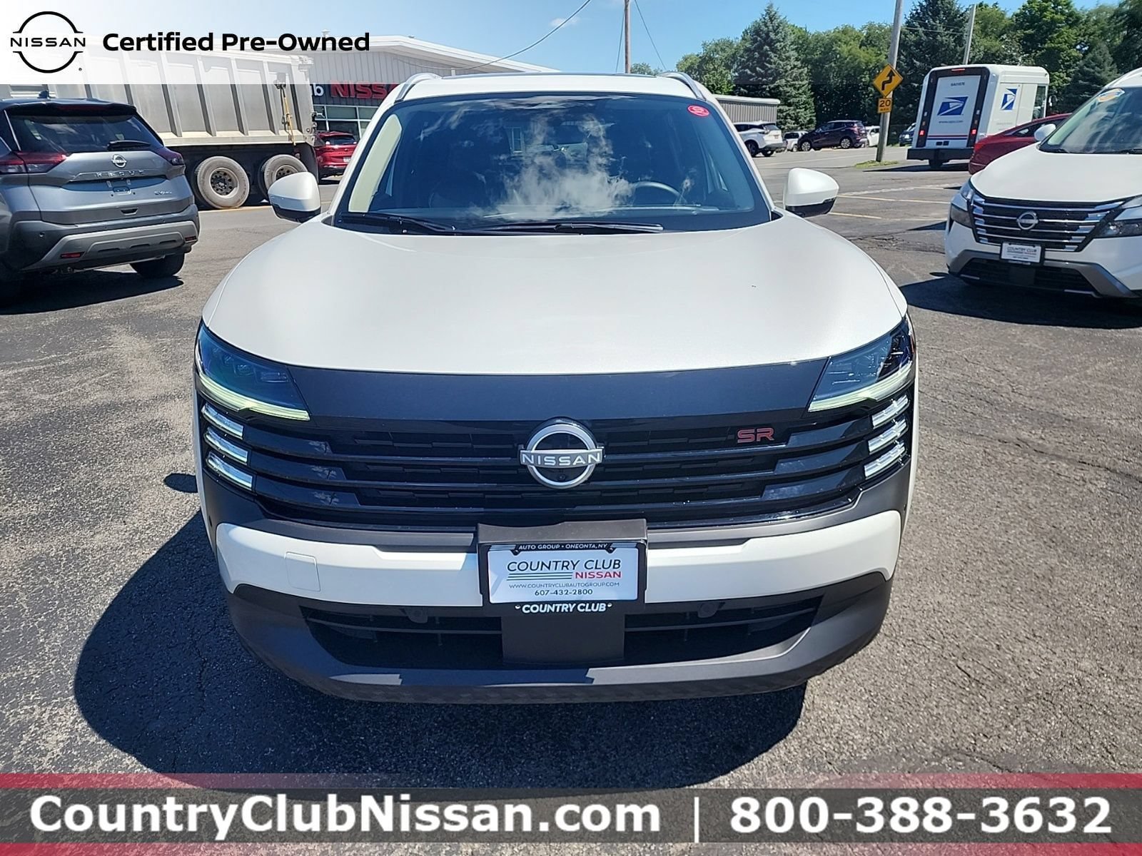 Certified 2025 Nissan Kicks SR w/ SR Premium Package AWD/4WD image 3