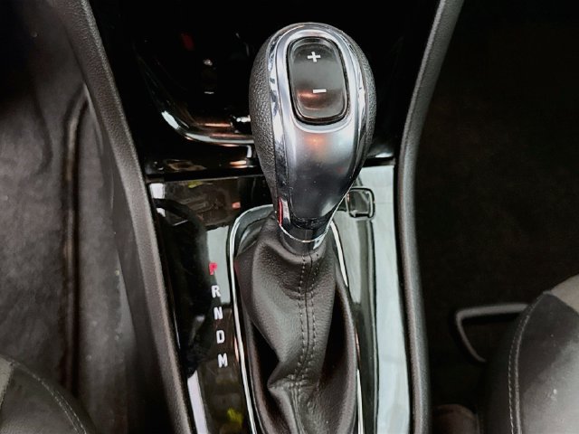Used 2020 Buick Encore Preferred FWD image 17