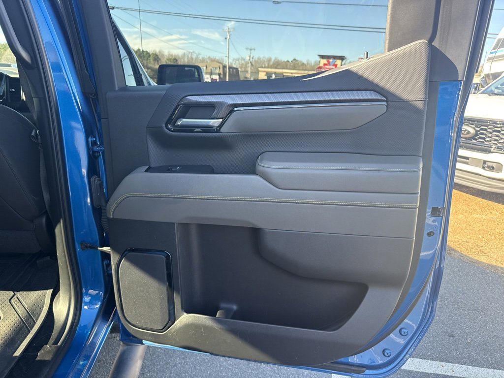 Used 2022 Chevrolet Silverado 1500 ZR2 image 34