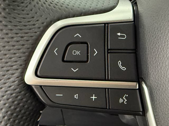 New 2026 Toyota Sienna XSE FWD image 12