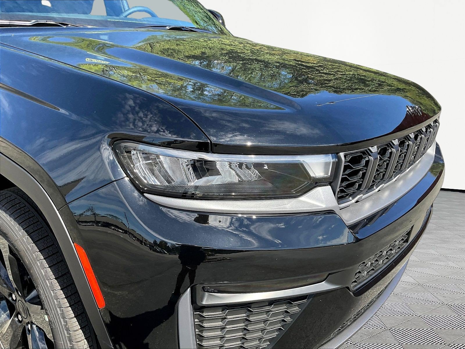 New 2027 Jeep Grand Cherokee Limited AWD/4WD image 21