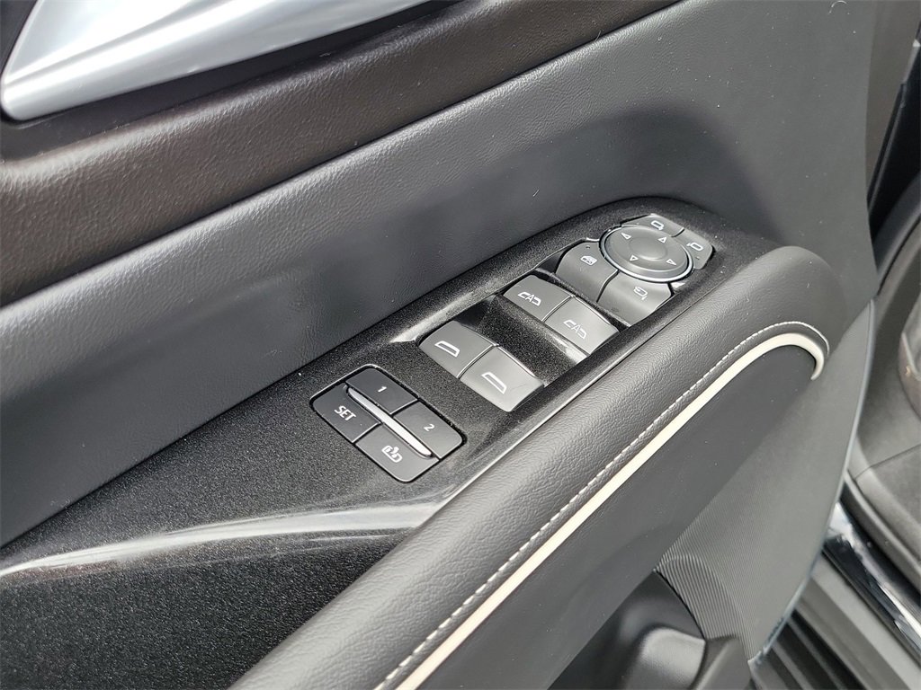 Certified 2024 Cadillac Escalade Premium Luxury w/ Performance Package image 23