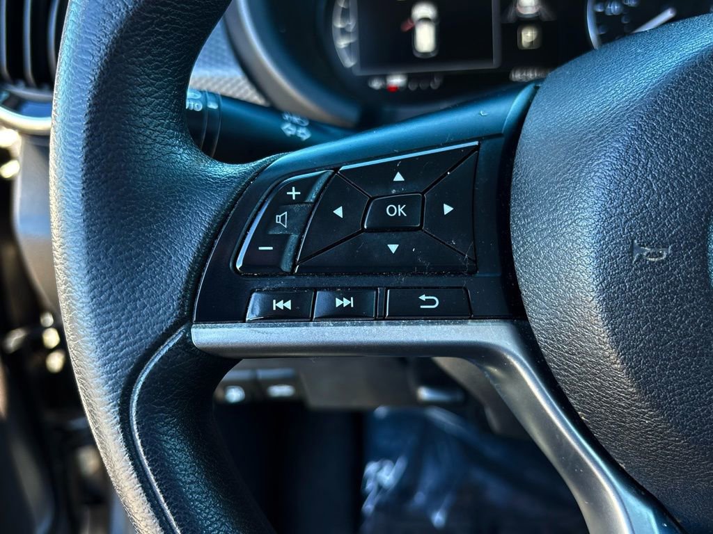 Used 2021 Nissan Kicks SV image 14