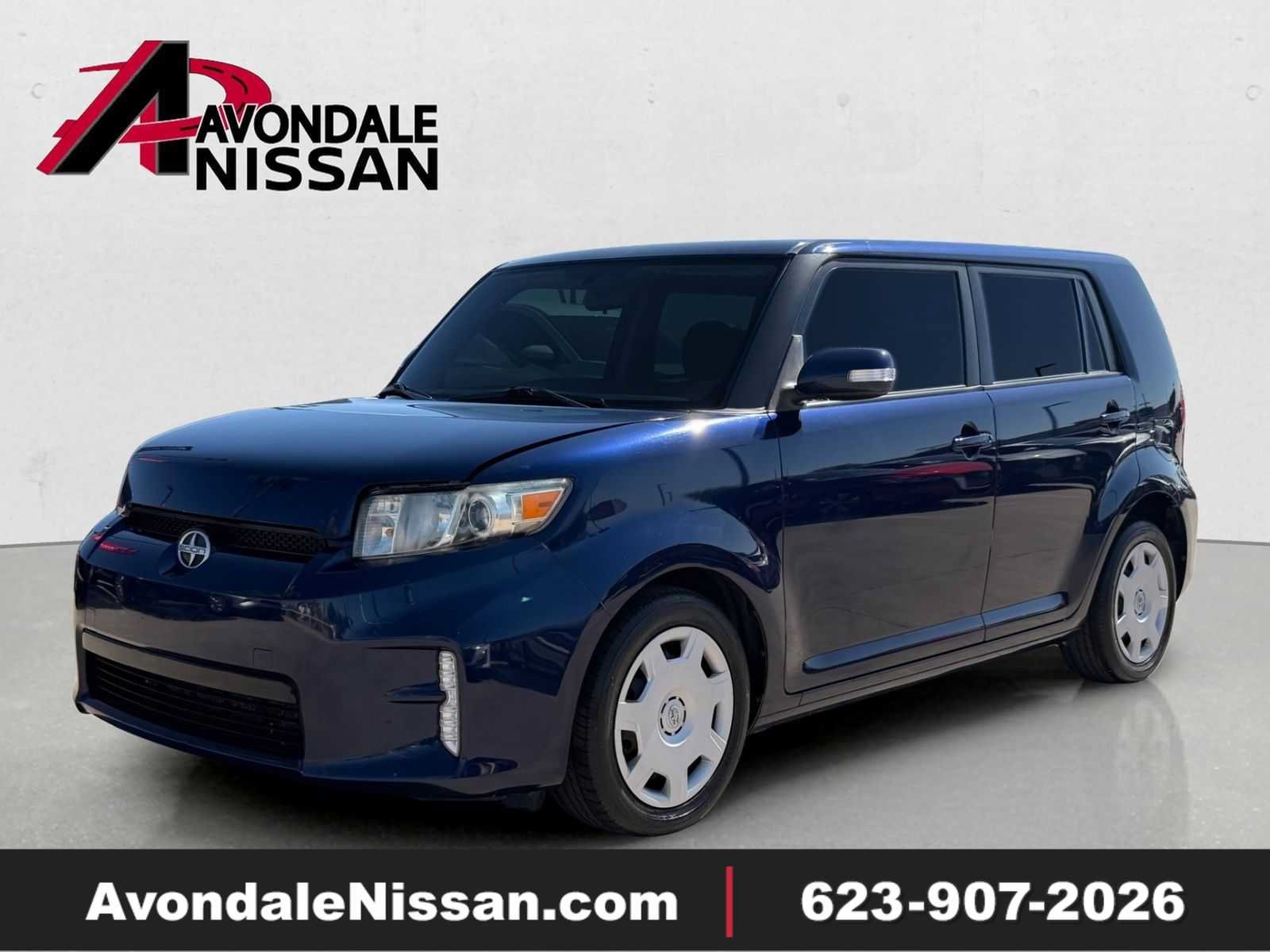 Used 2013 Scion xB FWD image 1