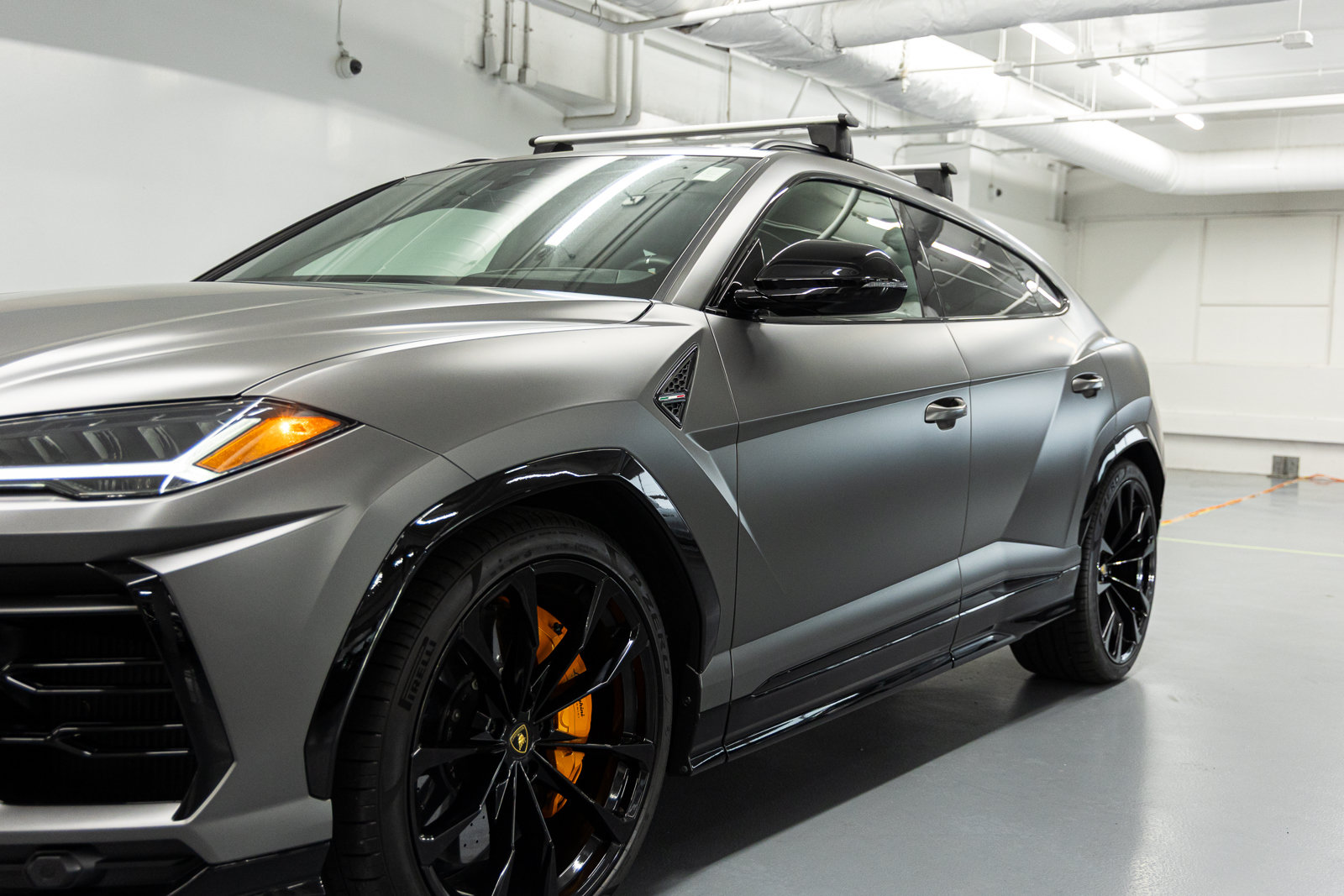 Used 2022 Lamborghini Urus AWD/4WD image 18