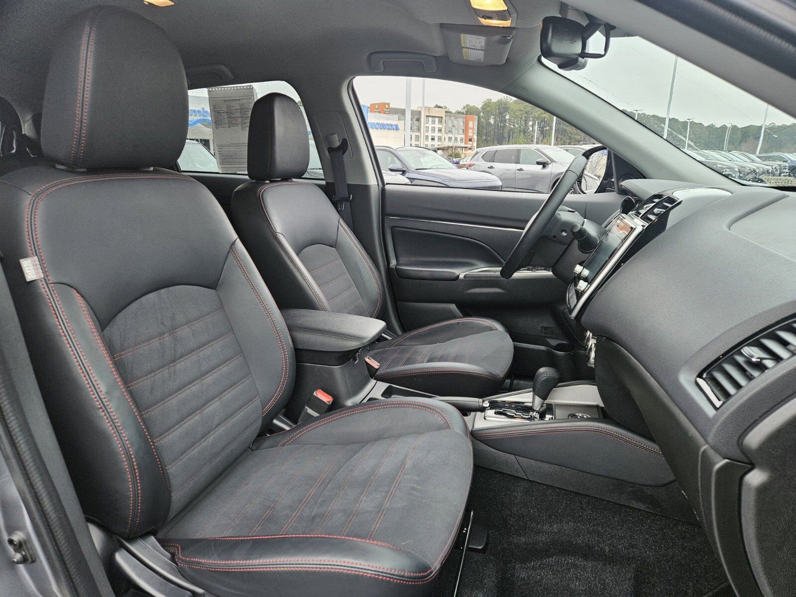 Used 2025 Mitsubishi Outlander Sport SE image 20