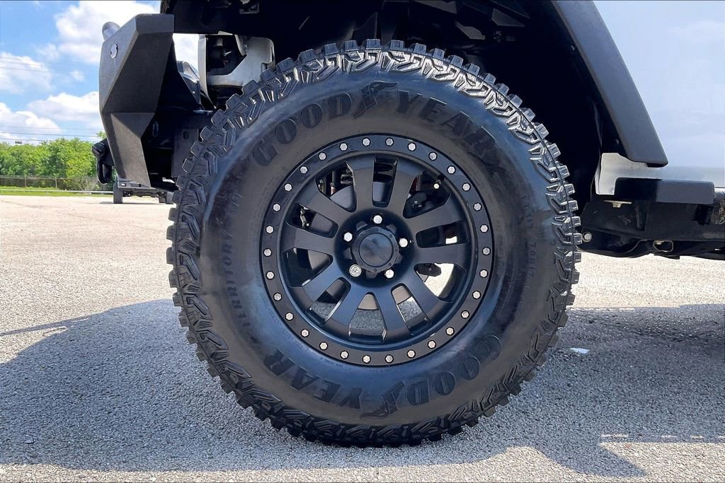 Used 2016 Jeep Wrangler Sport w/ Quick Order Package 24S AWD/4WD image 29