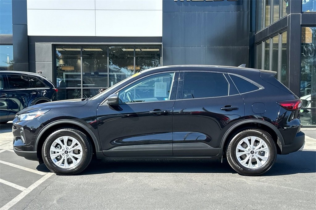 Used 2025 Ford Escape Active image 9