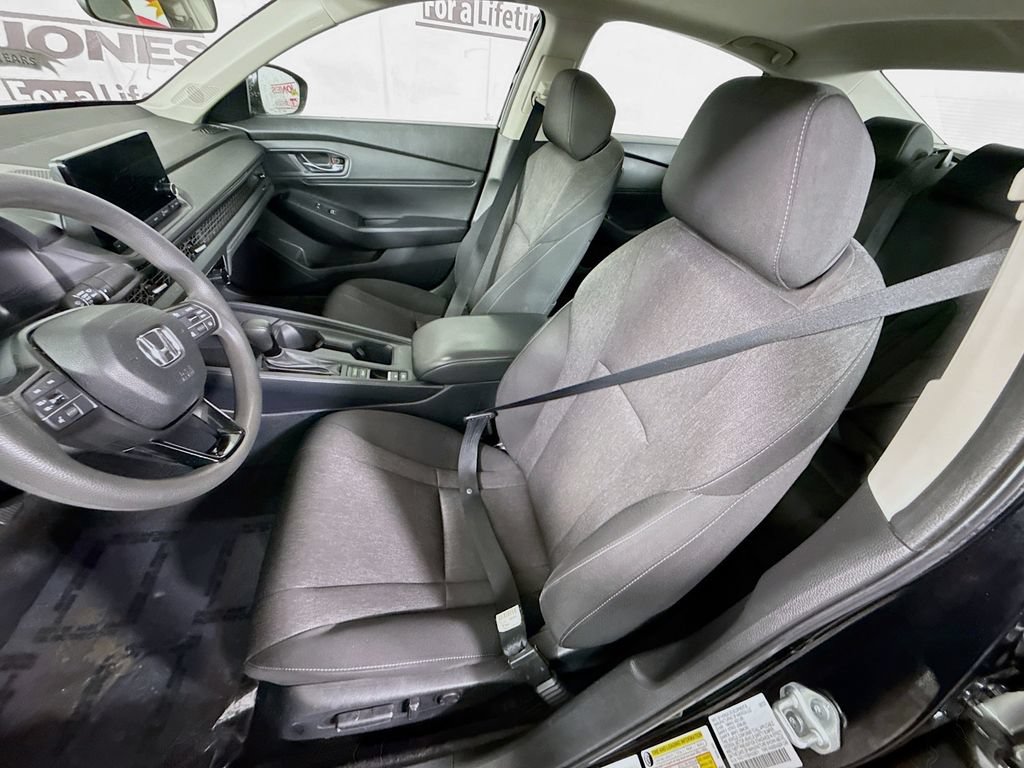 Used 2023 Honda Accord EX image 24