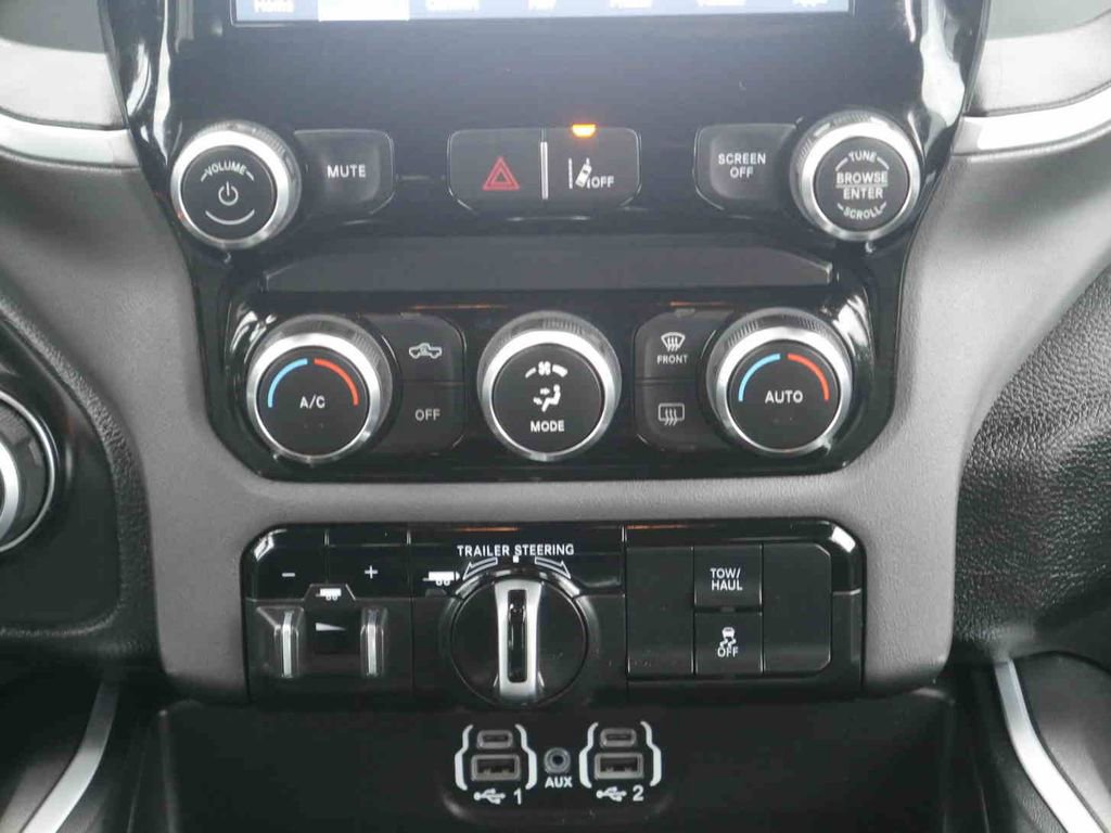 Certified 2022 RAM 1500 Big Horn w/ Trailer Tow Group image 9