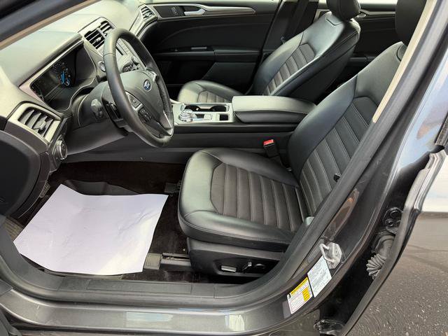 Used 2017 Ford Fusion SE w/ Equipment Group 201A AWD/4WD image 7