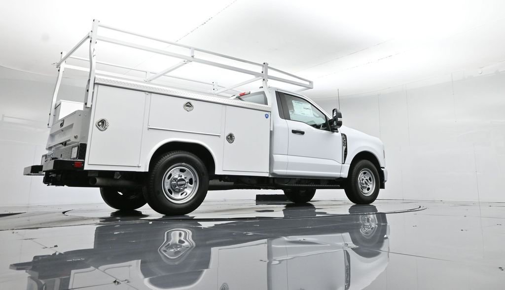 New 2026 Ford F350 XL w/ XL Chrome Package image 57