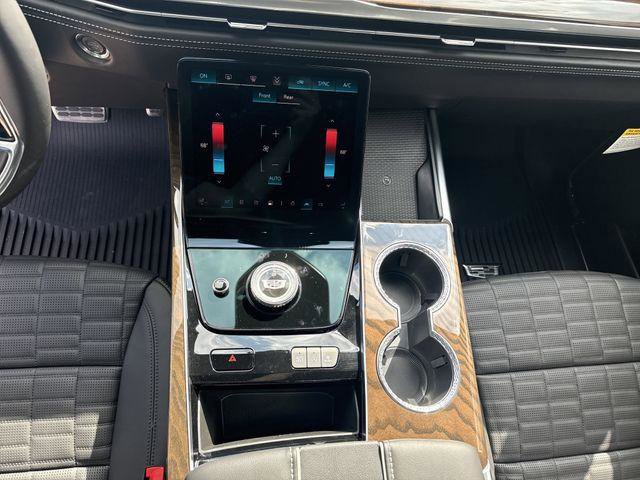 New 2026 Cadillac Escalade Platinum Sport w/ LPO, ONYX Package image 18