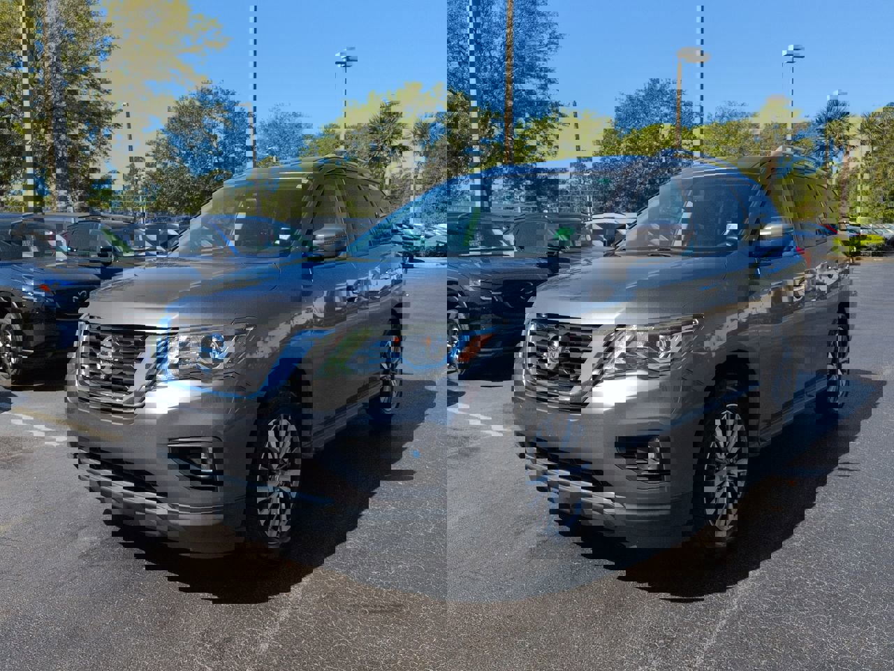 Used 2020 Nissan Pathfinder SL image 8