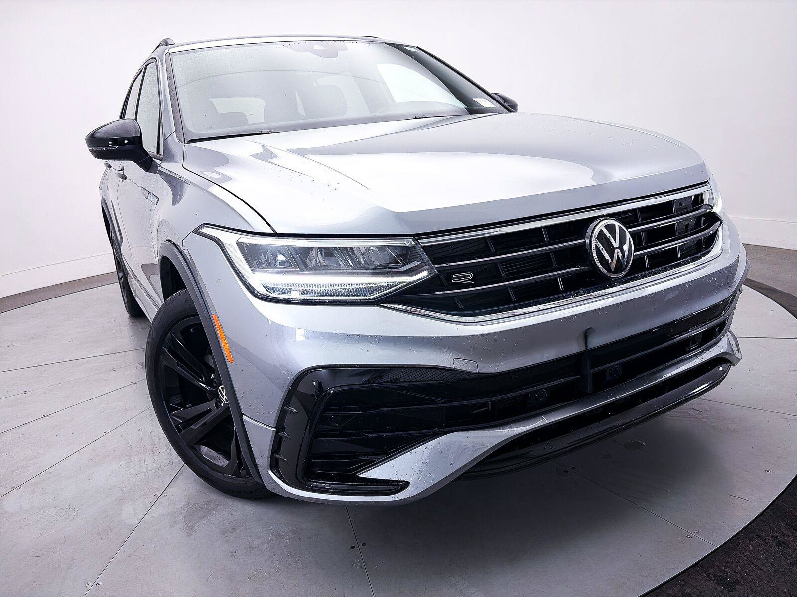Used 2023 Volkswagen Tiguan SE R-Line FWD image 7