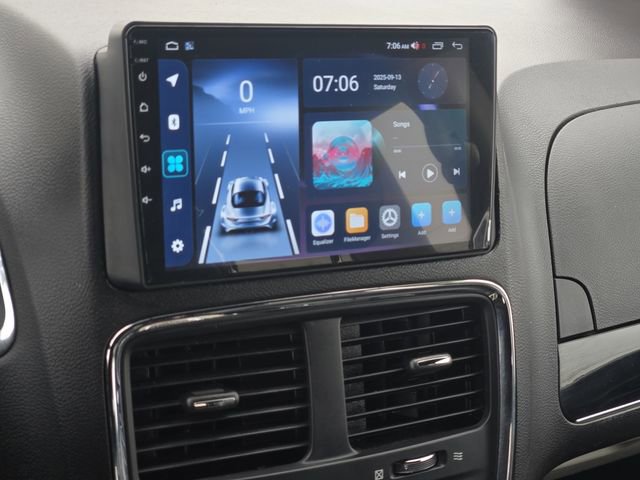 Used 2017 Dodge Grand Caravan SXT image 21