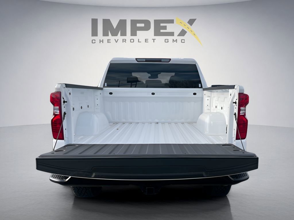 Used 2025 Chevrolet Silverado 1500 Custom Trail Boss AWD/4WD image 5