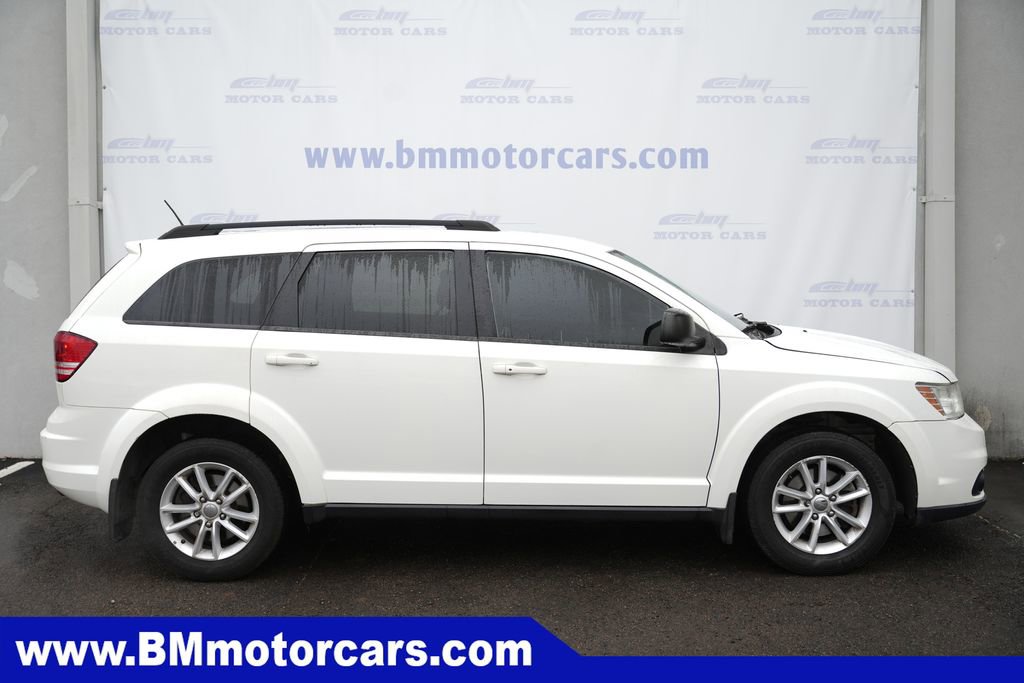Used 2018 Dodge Journey SE w/ Mopar All Weather Group FWD image 7