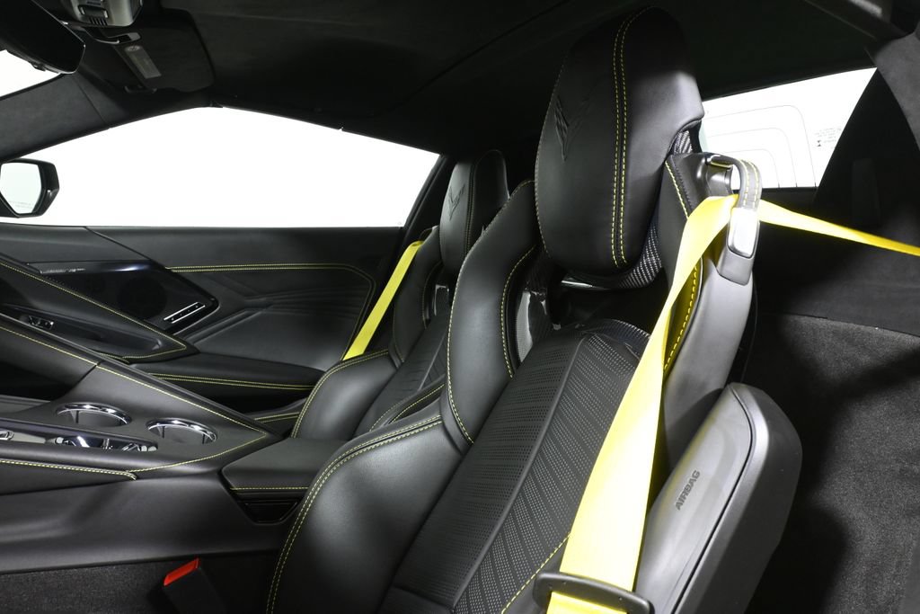 Used 2026 Chevrolet Corvette Z06 w/ Stealth Interior Trim Package RWD image 16