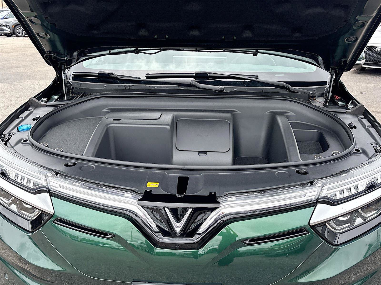 New 2025 VinFast VF 8 Eco AWD/4WD image 29