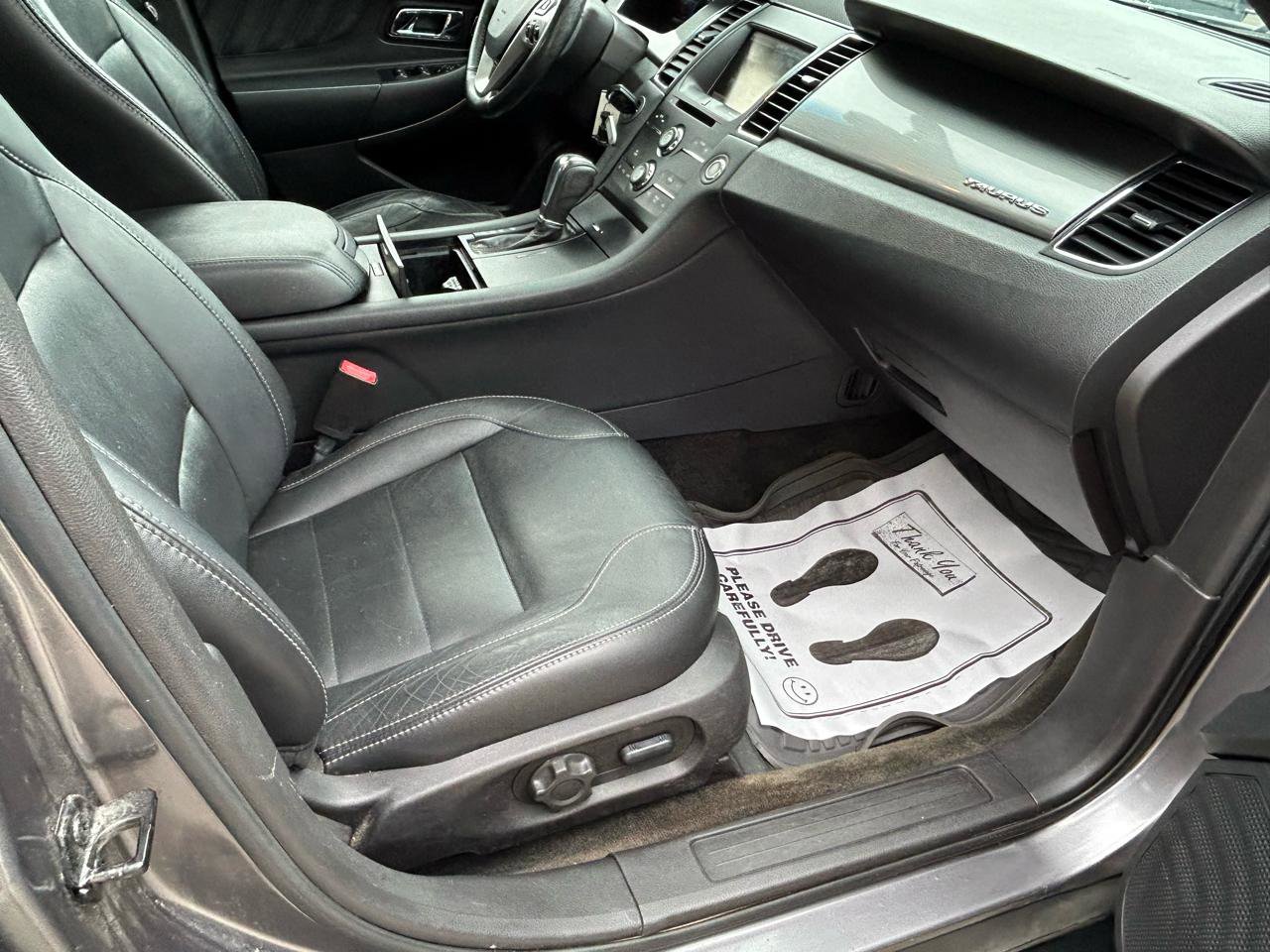 Used 2014 Ford Taurus SEL w/ Equipment Group 201A FWD image 12