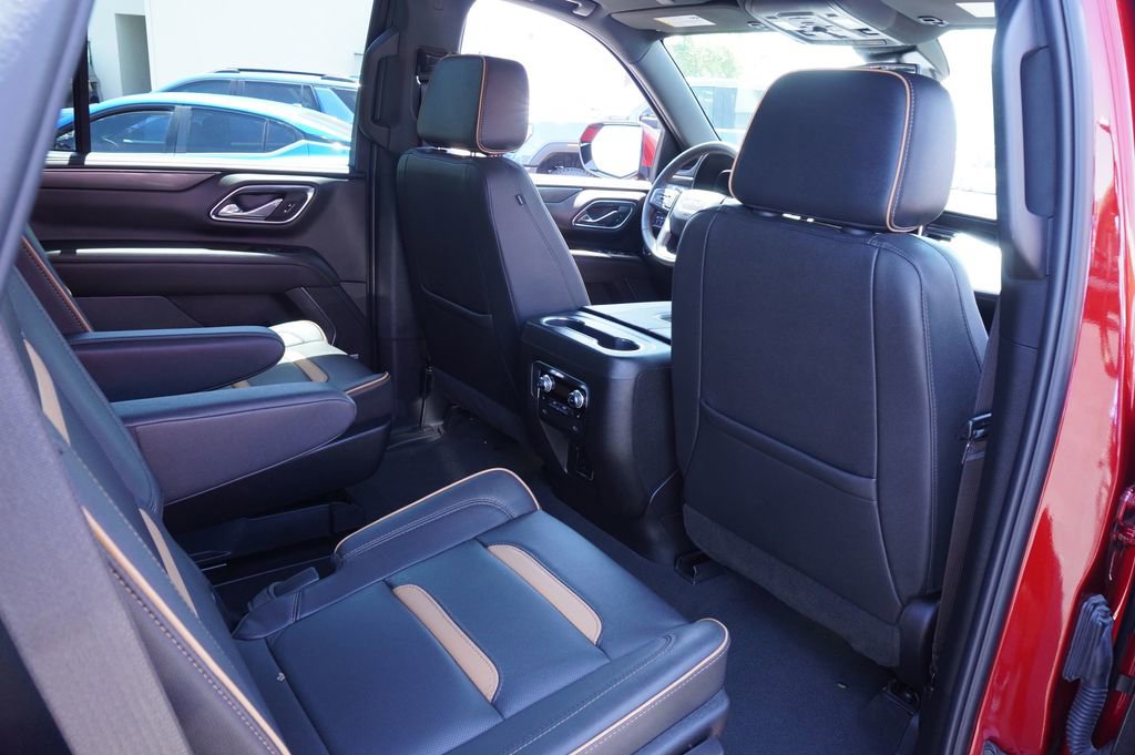 Certified 2024 GMC Yukon AT4 w/ Technology Package AWD/4WD image 11