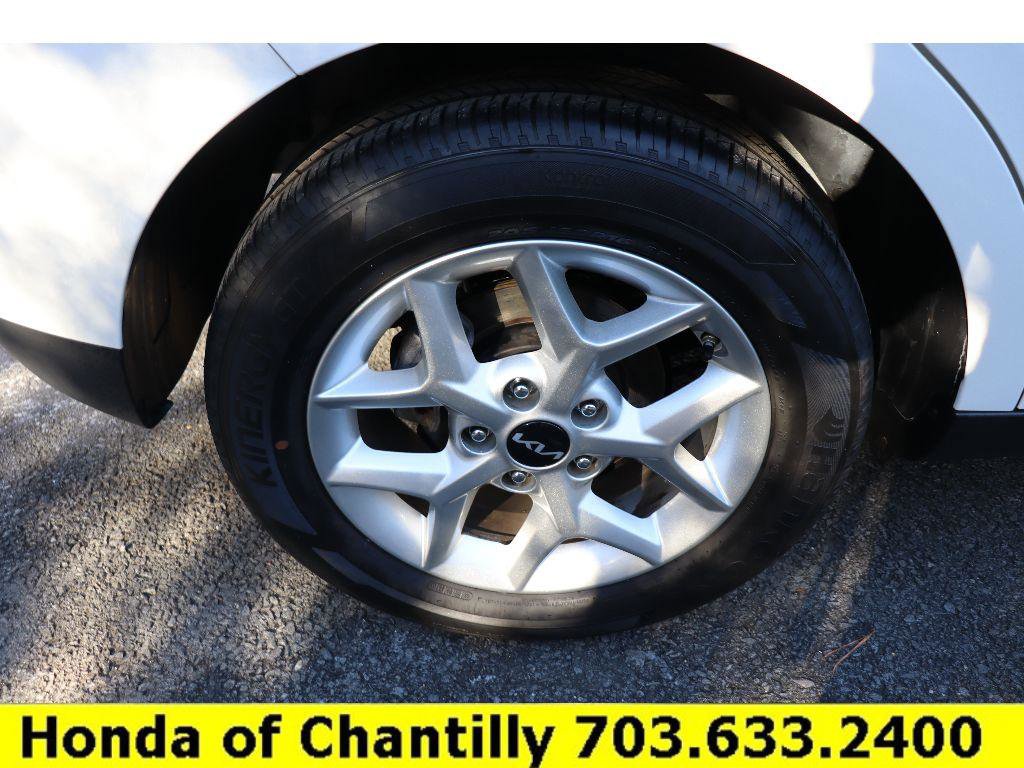 Used 2023 Kia Soul LX w/ LX Technology Package image 27