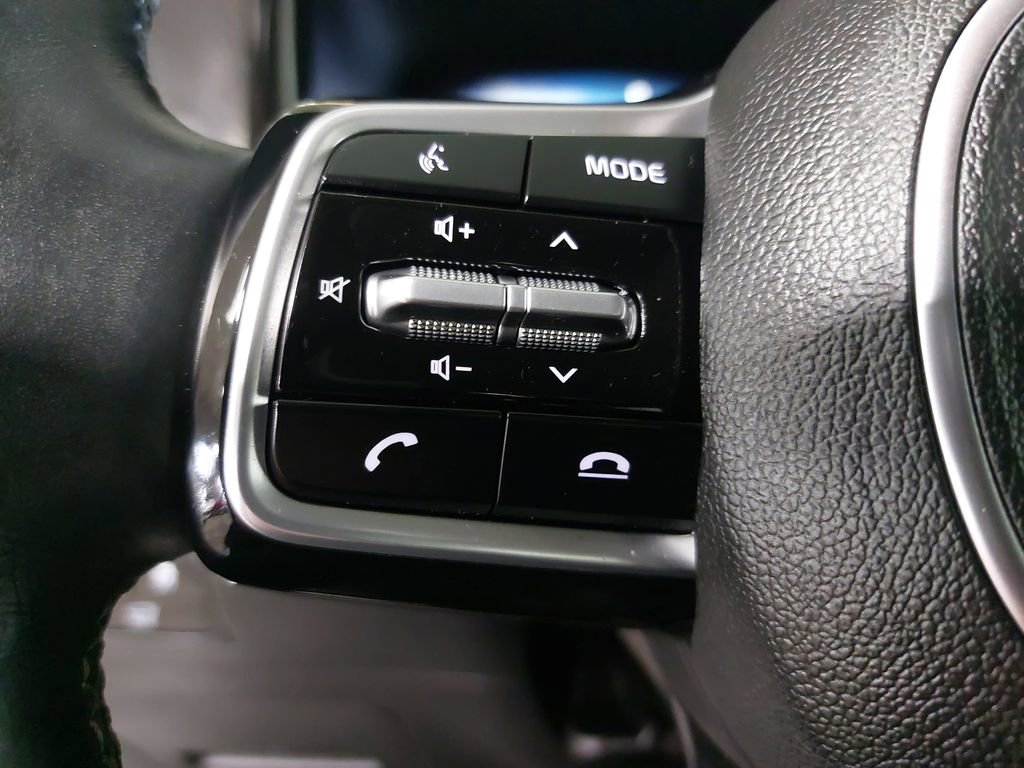 Used 2023 Kia Sorento SX Prestige image 17