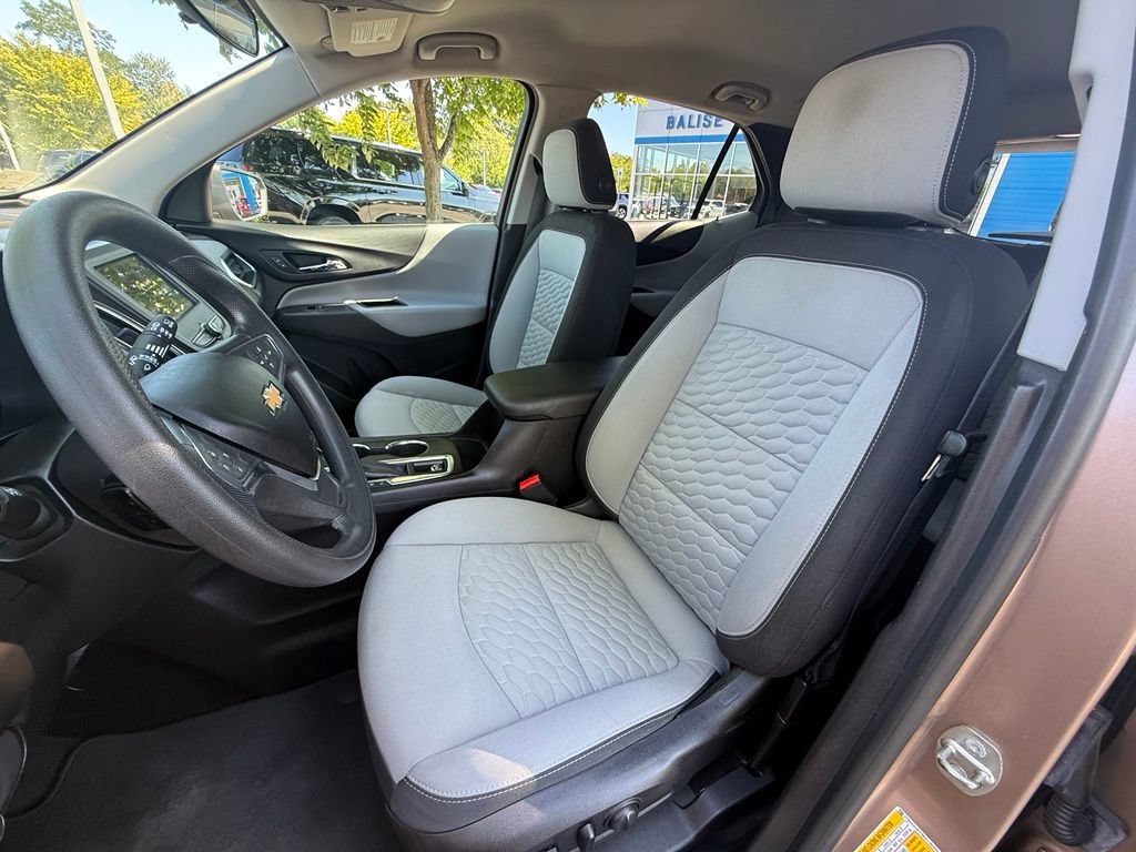 Used 2019 Chevrolet Equinox LS w/ LS Convenience Package AWD/4WD image 22