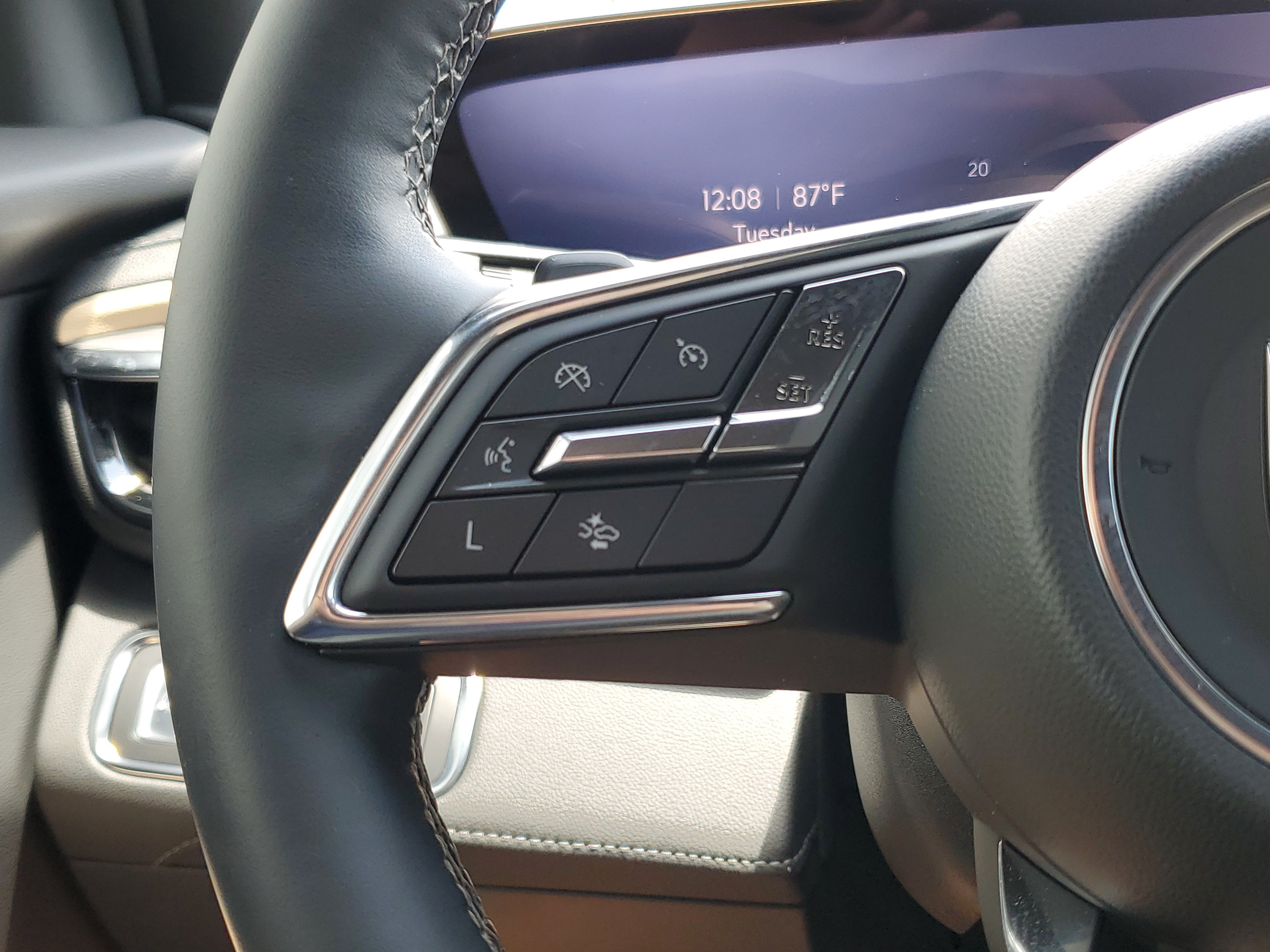 Used 2025 Buick Enclave Preferred FWD image 24