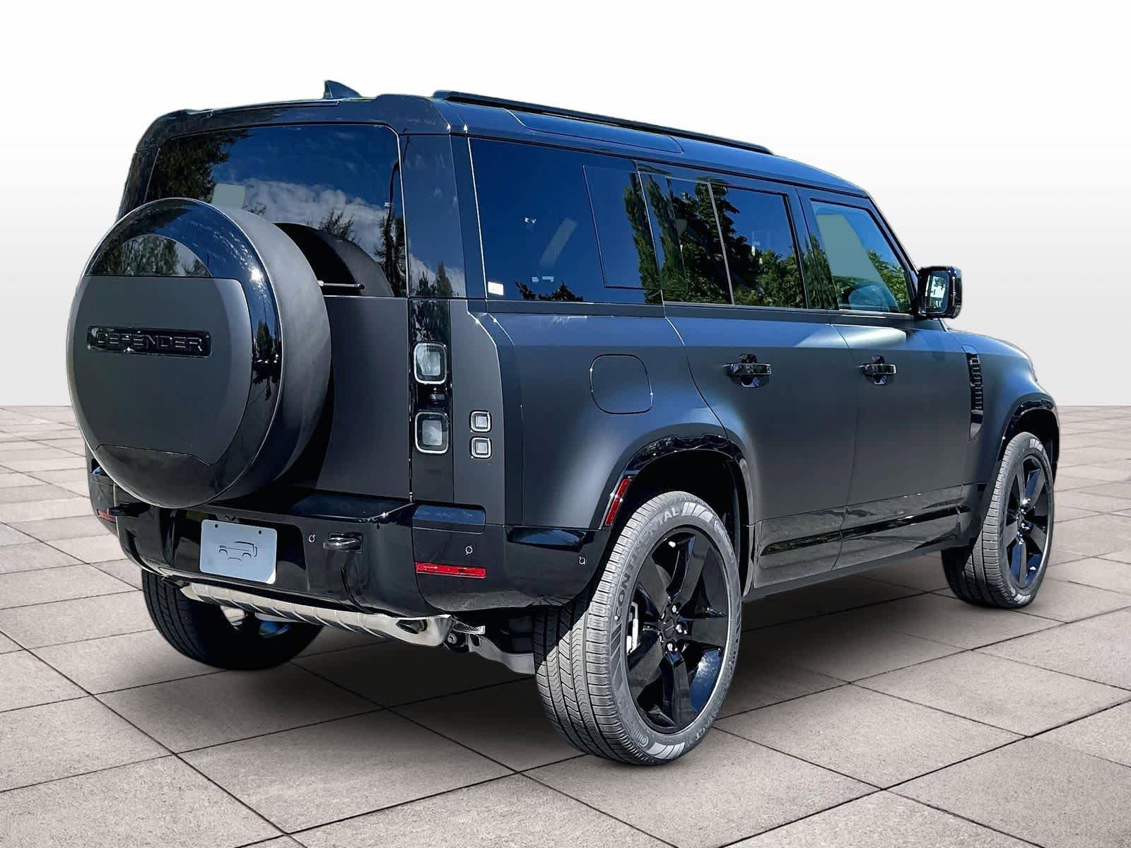 New 2026 Land Rover Defender 110 X-Dynamic SE AWD/4WD image 4