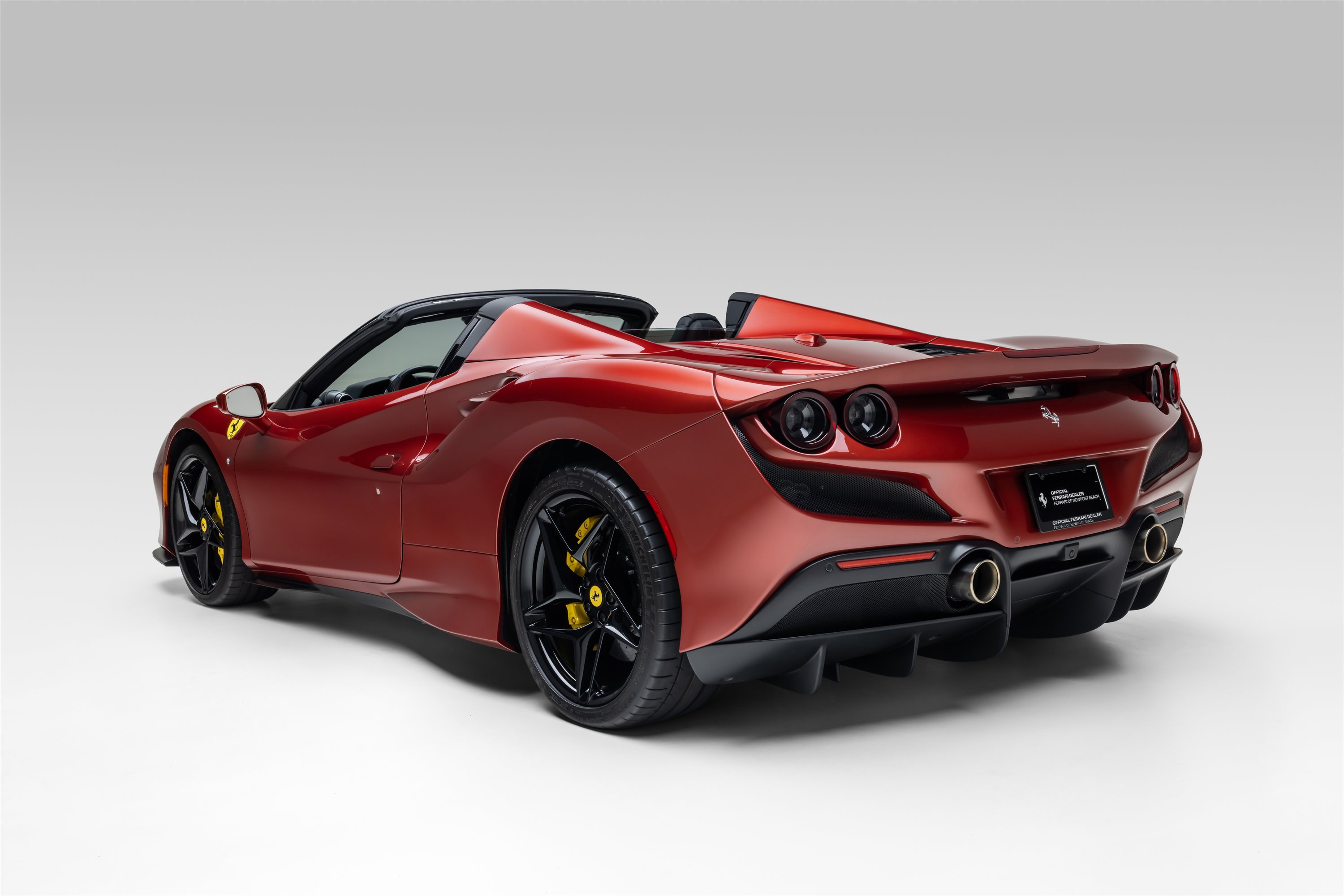 Certified 2022 Ferrari F8 Tributo RWD image 8