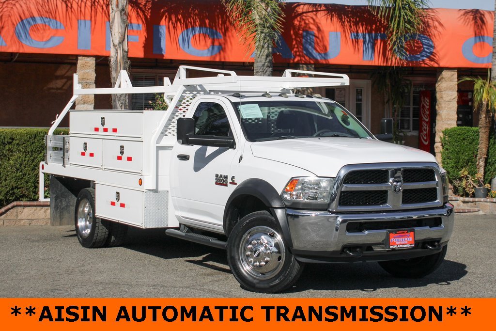 Used 2018 RAM 5500 Tradesman w/ Power & Remote Entry Group image 2