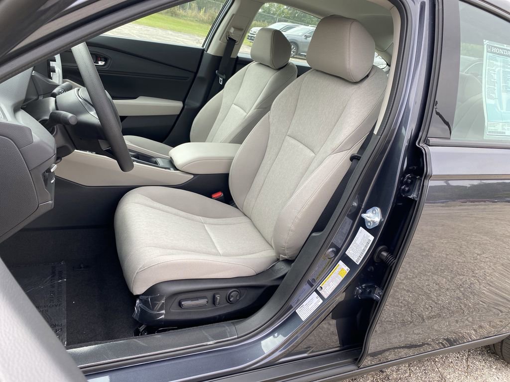New 2025 Honda Accord SE image 4