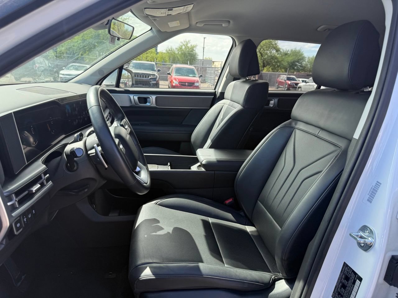 Used 2025 Hyundai Santa Fe SEL AWD/4WD image 10