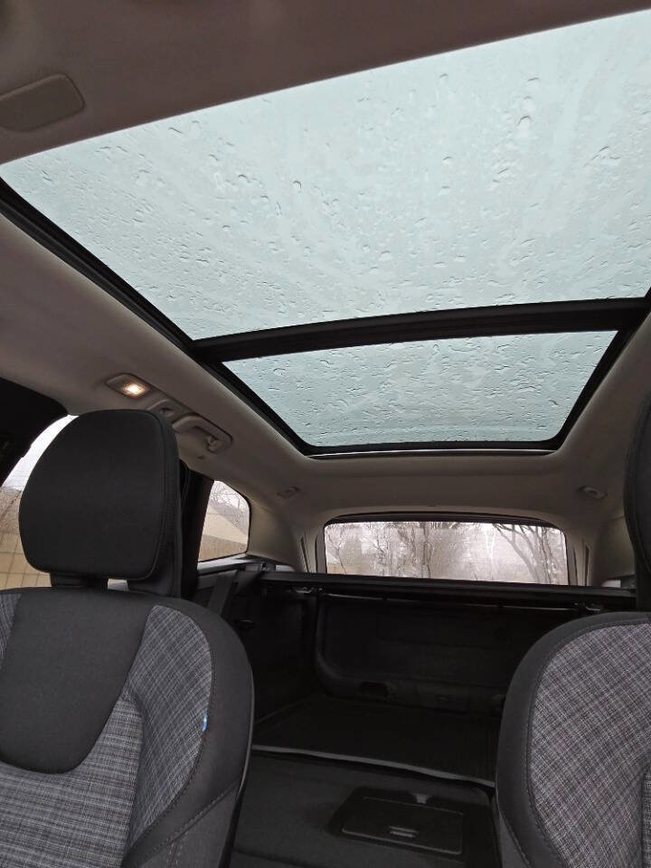 Used 2023 Volvo XC60 B5 Core image 45