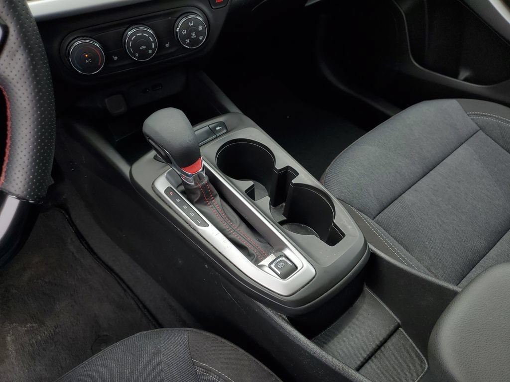 Used 2024 Chevrolet Trax RS w/ Sunroof Package FWD image 19