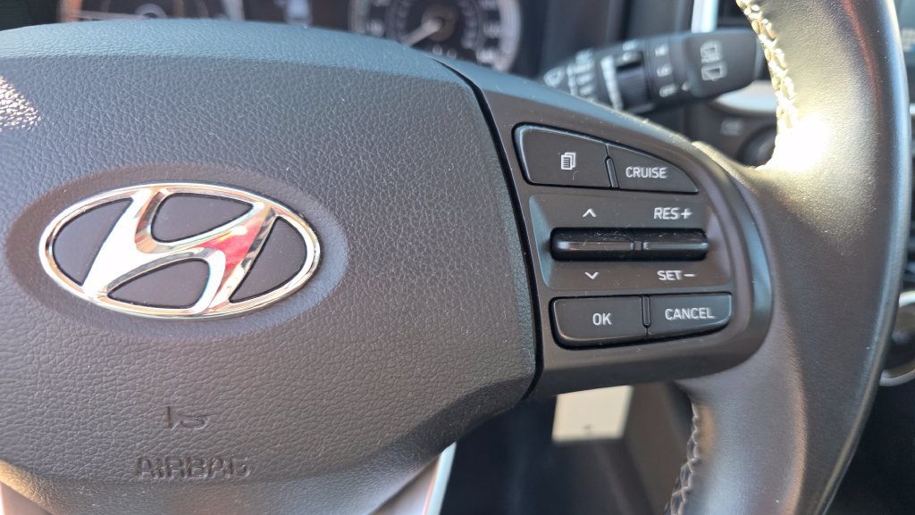 Used 2022 Hyundai Venue SEL FWD image 15